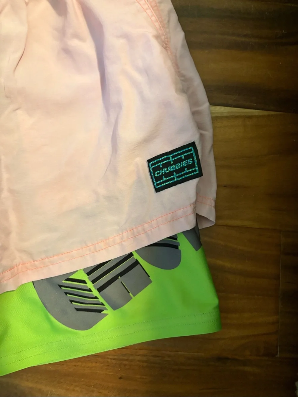 Chubbies Pink Lined Athletic Running Shorts Men’s Large Neon Compression (0375) - Picture 2 of 5